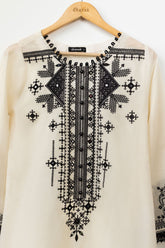 DC-0371 OFF WHITE EMBROIDERED KURTA